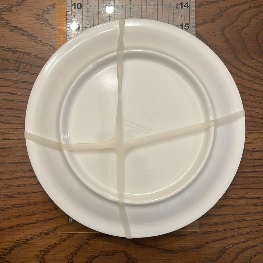 Outdoor Collection pineapple salad plates, set of 4,‎ NWT